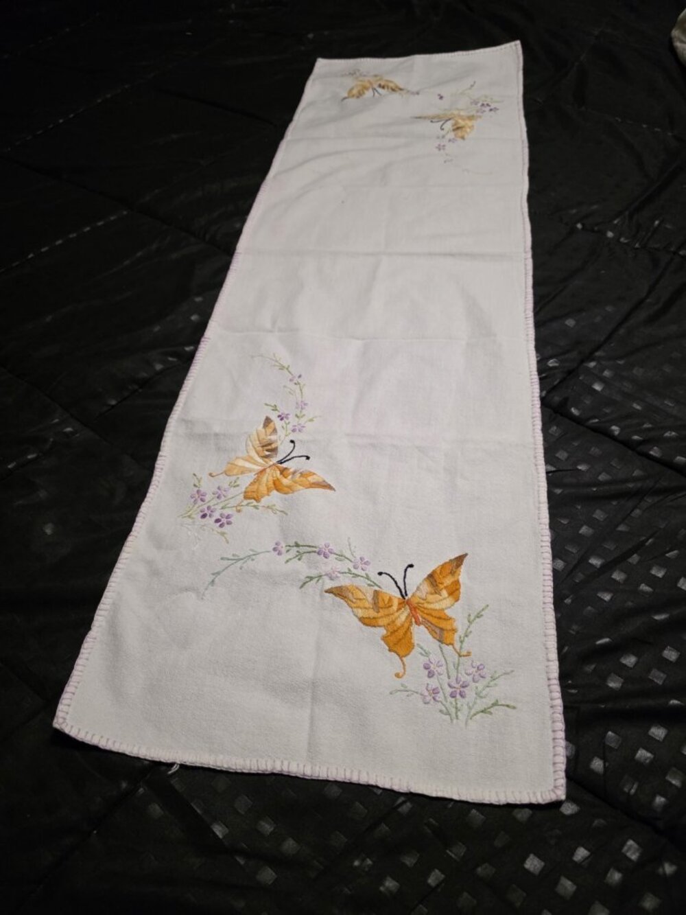 Vintage Embroidered BUTTERFLY & FLOWERS Dresser Scarf  12” x 39.5”